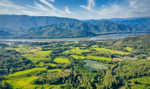 Pulizia e sensibilizzazione ambientale nel Delta del Mekong