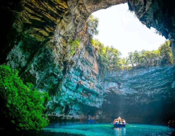 VIETNAM FUORI DAI SENTIERI BATTUTI *VESTIBILITÀ SPECIALE* VIETNAM FUORI DAI SENTIERI BATTUTI *VESTIBILITÀ SPECIALE*