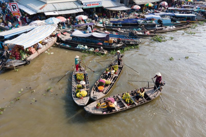 Floating market