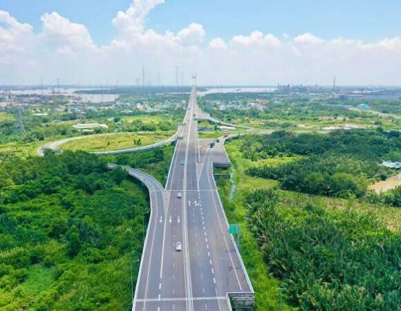 Apertura dell’autostrada Ben Luc – Long Thanh, riduzione dei tempi di percorrenza tra il Delta del Mekong e il nuovo aeroporto internazionale