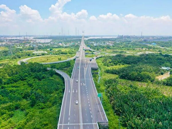 Autostrada Ben Luc Long Thanh